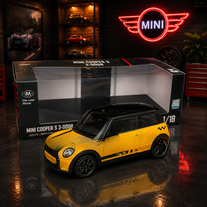 Mini Cooper S 1:18 scale collectible model car with box