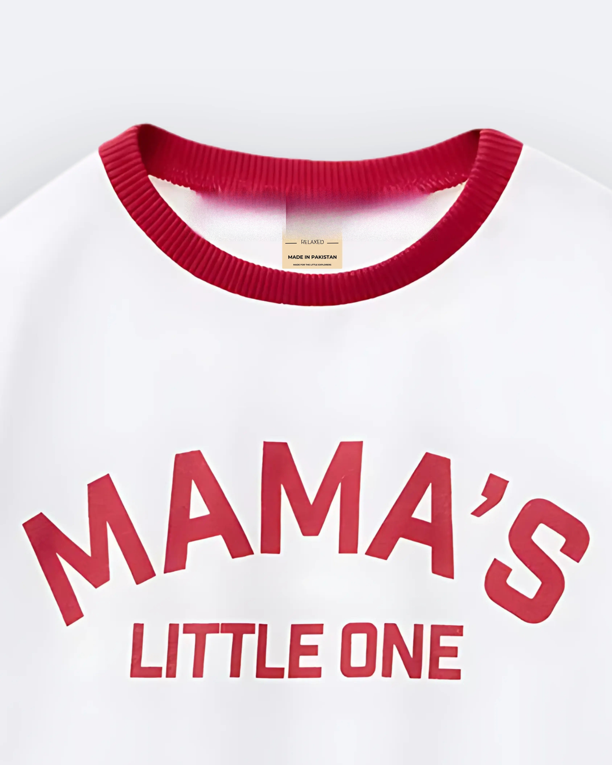 Mama printed tee with crochet pocket